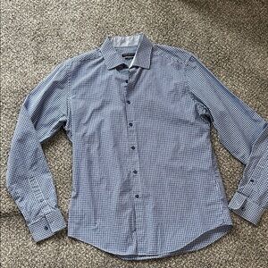 Men's VanHeusen Blue Checkered Button Down Shirt | Gingham Print | Blue & White